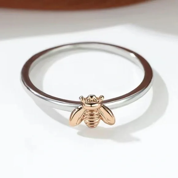 Captivating Delicate Honey Bee Ring, 18K GP - Picture 6 of 7